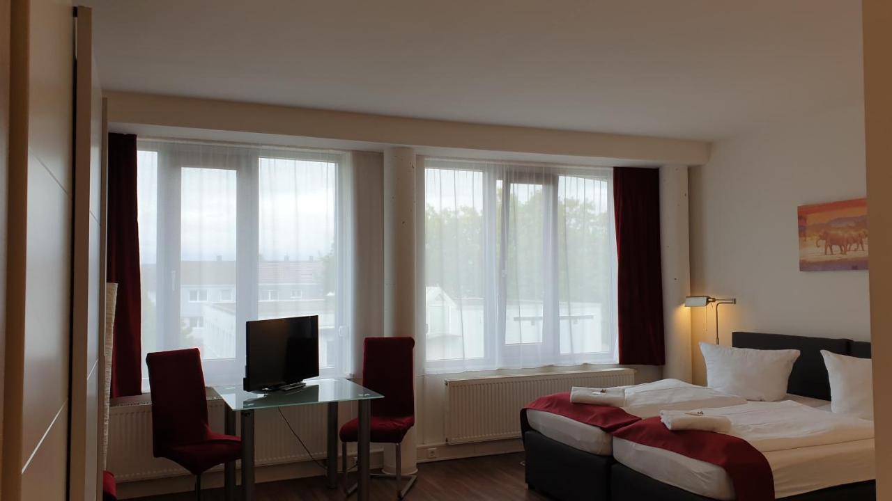 Apart-Hotel-Kick Зинсхайм Экстерьер фото