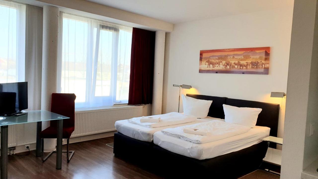 Apart-Hotel-Kick Зинсхайм Экстерьер фото